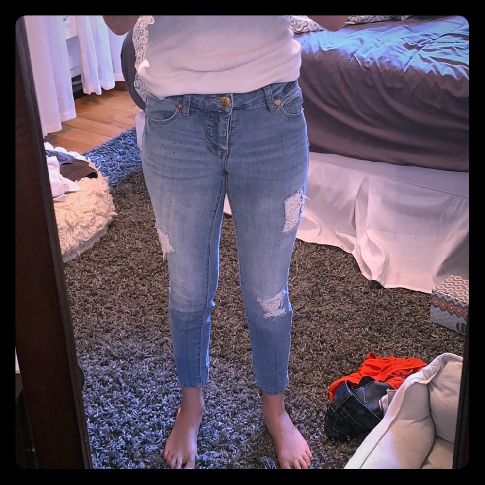 Skinny jeans with ripped design